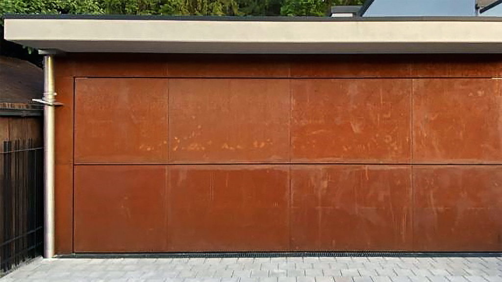 Tor des Monats Dezemeber 2020

Ort: Dießen am Ammersee
Produkt: Kipptor HT
Breite: 5850 mm
Höhe: 2350 mm
Belag: bauseitig